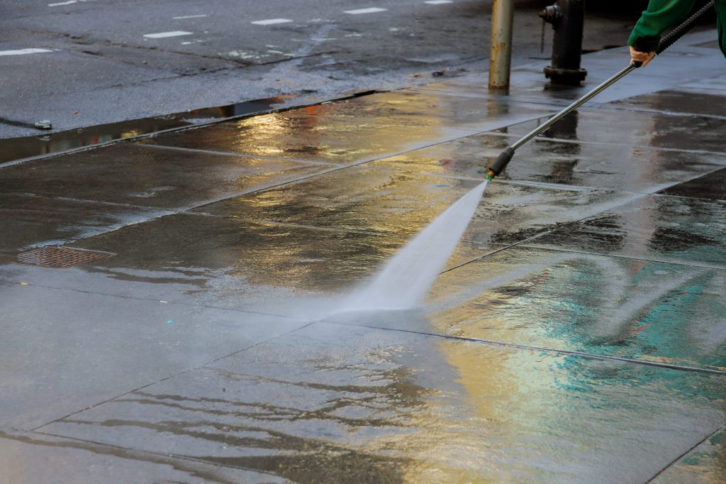 high pressure cleaning driveway